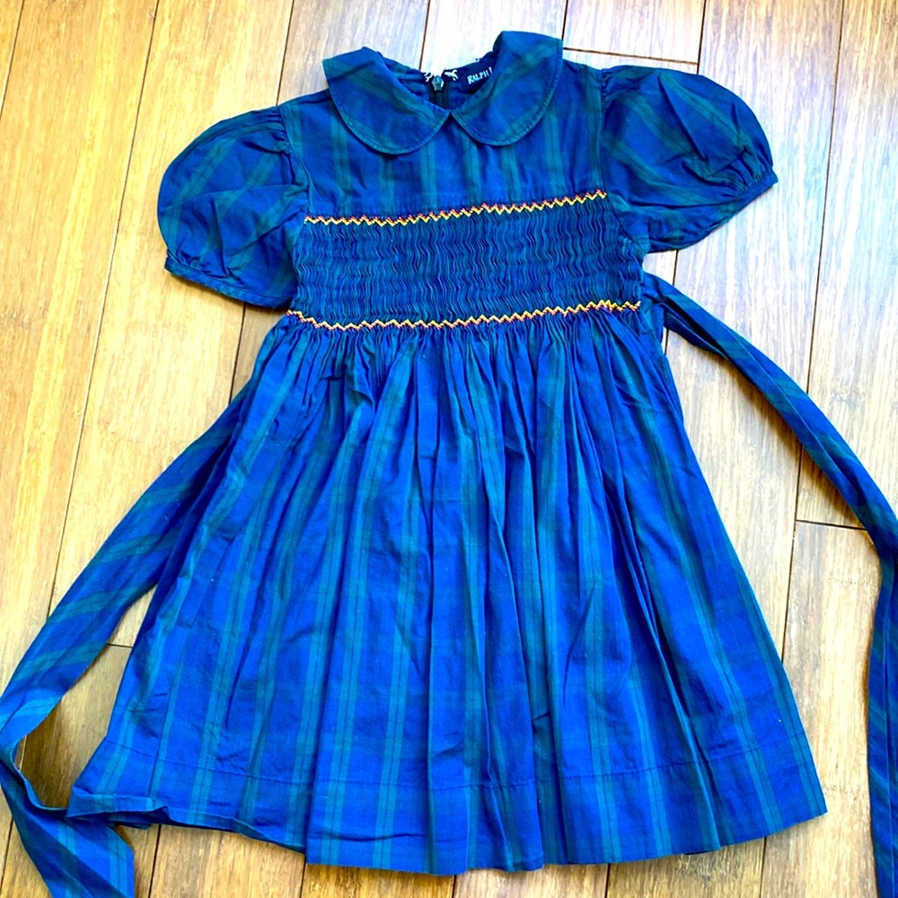 Ralph Lauren 2T dress 💯 cotton plaid with smocking, zipper closure